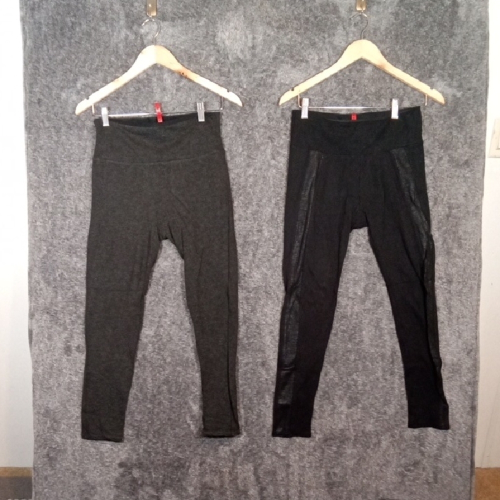 Spanx Bundle Of Two Compression Leggings Black N Gray Womens Medium